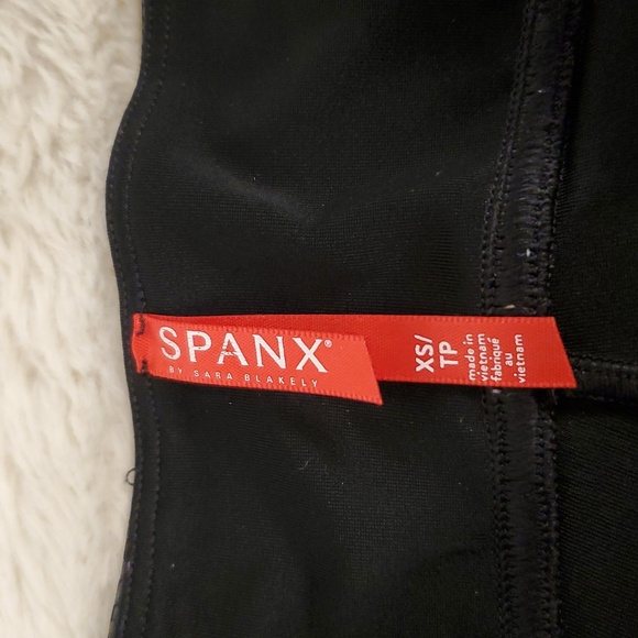 Spanx Faux Croc Legging XS - Picture 6 of 13